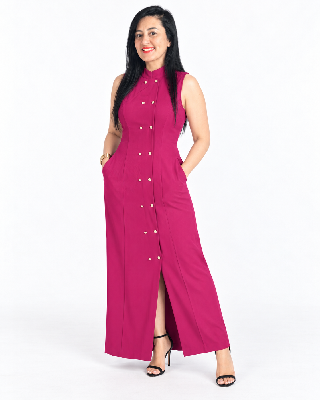 Look KLV com vestido longo marsala